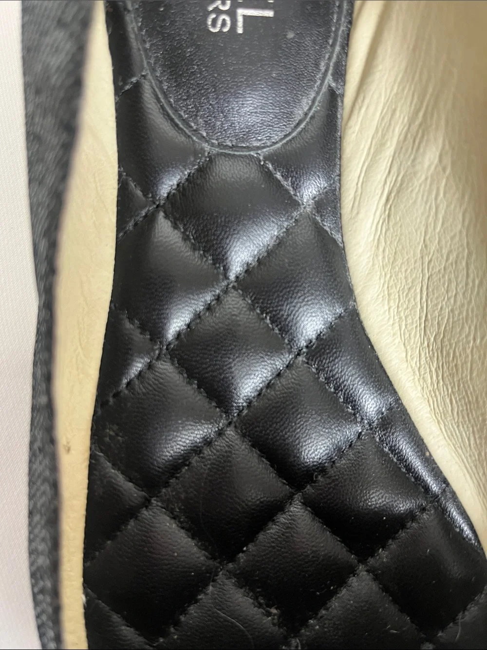 MICHAEL Michael Kors Felicity Black Flats - Picture 14 of 17